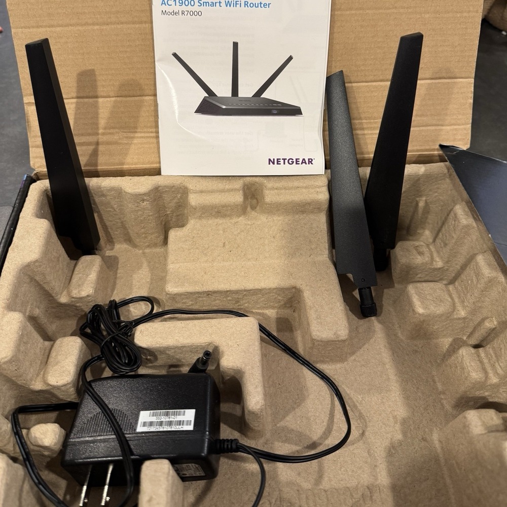 NETGEAR Nighthawk R7000 Smart WiFi Wireless Router AC1900 Gaming Streaming OPEN - Picture 6 of 11